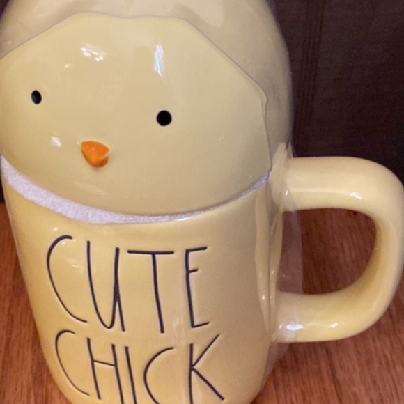 Rae Dunn Chick Mug - Picture 3 of 5